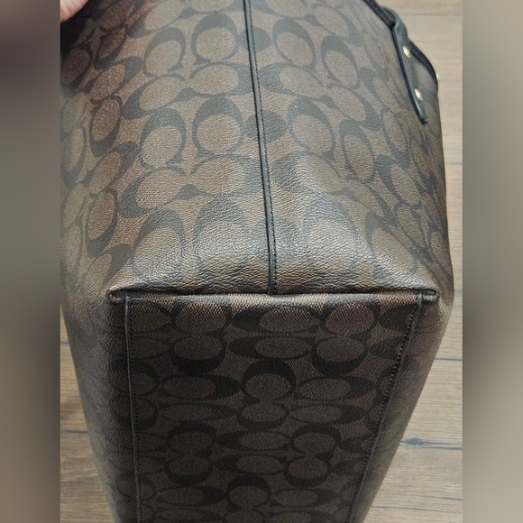 Coach Brown Signature Tote Bag - Picture 3 of 16